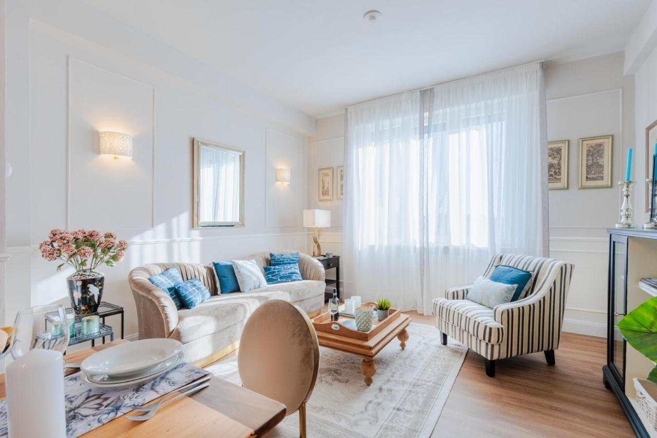 "Libeccio Apartment" Fronte Mare Con Garage Privato Lido di Camaiore Exterior photo